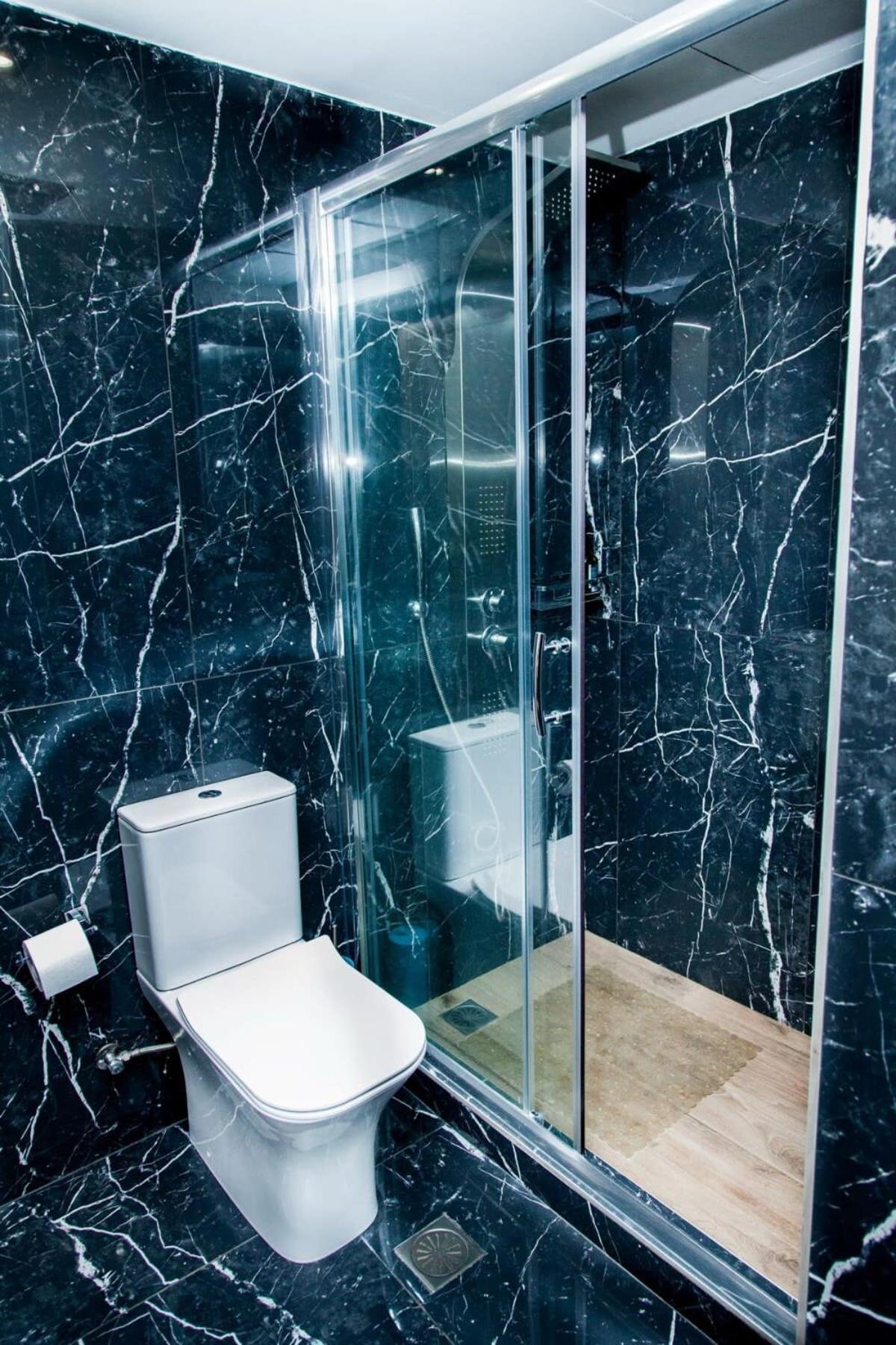 Contemporary And Chic Apartment In Central Atina Dış mekan fotoğraf